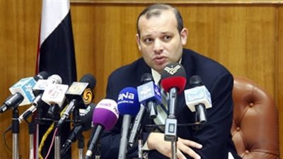 حاتم صالح: رسم إغراق السكر لخدمة الصناعة