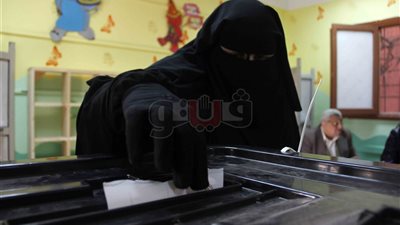 «الوطنية للانتخابات»: يحق للمنتقبة الإدلاء بصوتها بشرط