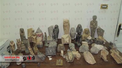 بالصور.. ضبط 52 تمثالا أثريا وتابوتا بالوادي الجديد