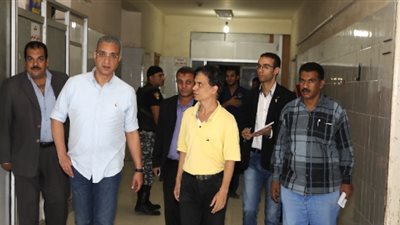 إحالة 3 رؤساء وحدات قروية للتحقيق لتقصيرهم في العمل بسوهاج