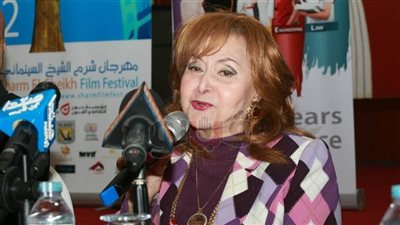 النجوم يفتحون خزائن أسرارهم بمهرجان شرم الشيخ السينمائي.. ليلى طاهر: اتنصب عليا مرتين بسبب الفن.. «بدرخان»: تعرض أصدقائي للاعتقال دفعني لإخراج «الكرنك».. وليلى علوي تكشف تفاصيل جدي