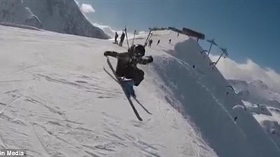 مهارات صبي في التزلج أعلى جبال فرنسا (فيديو وصور)
