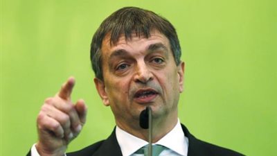 مرشح لرئاسة الـ«فيفا»:العولمة أضرت بكرة القدم