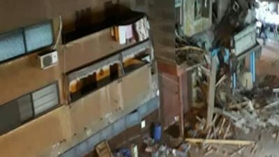 انهيار جزئي لعقار من ثلاثة طوابق ببورسعيد دون إصابات (صور)