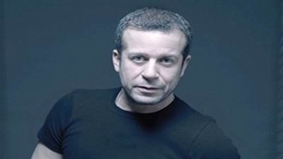 شريف منير يروي ذكرياته في رمضان على «9090»