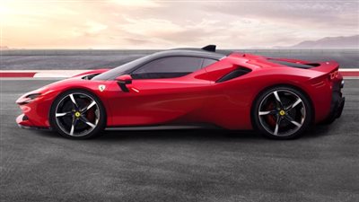 فيراري تحافظ على محركات V12 طبيعية التنفس