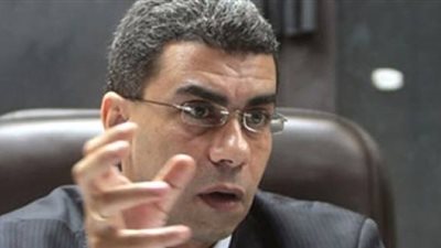 ياسر رزق: مرسي حاول رشوة قيادات القوات المسلحة للبقاء على الكرسي