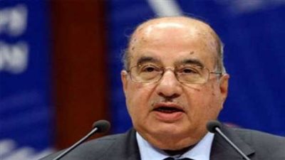 رئيس المجلس الوطني الفلسطيني يغادر مطار القاهرة