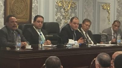 اجتماع مغلق بـ«صناعة البرلمان» لبحث أزمة «القومية للأسمنت»(صور)