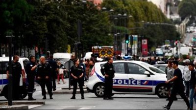 انفجار قنبلة خداعية بسيارة للشرطة في أيرلندا الشمالية