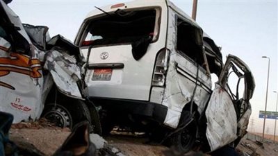 مصرع طالب وإصابة 7 آخرين في انقلاب 