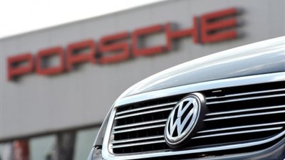 بورش تنافس فولكس فاجن بتاكسى طائر