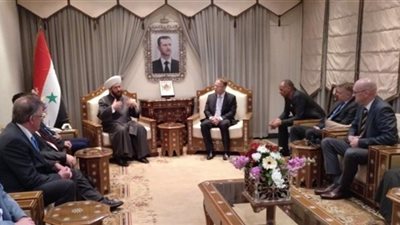 وفد من حزب البديل الألماني يلتقي أنصار الأسد لإعادة اللاجئين لسوريا