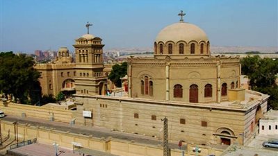 وفد من المصريين بكندا يزور مجمع الأديان في مصر القديمة