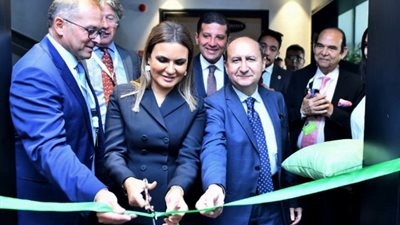 وزيرا الاستثمار والصناعة يفتتحان خط إنتاج إحدى الشركات الهولندية باستثمارات 40 مليون دولار