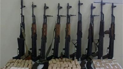 التحقيق مع 66 متهما ضبطت بحوزتهم أسلحة ومخدرات