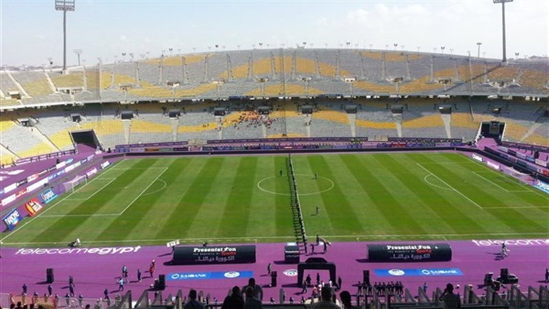 استاد برج العرب