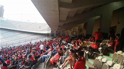 أغاني الأهلي تُشعل ستاد القاهرة قبل مواجهة مونانا