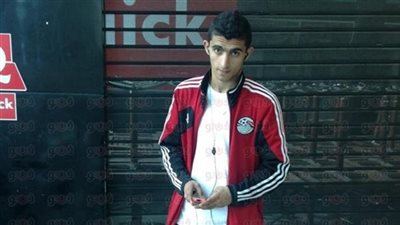 أحمد سمير يسجل الهدف الثالث للفراعنة أمام أوغندا