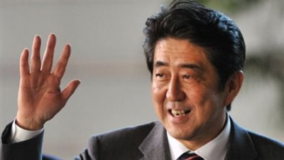 استطلاع رأي: ارتفاع شعبية حكومة آبي اليابانية إلى 63.3 %