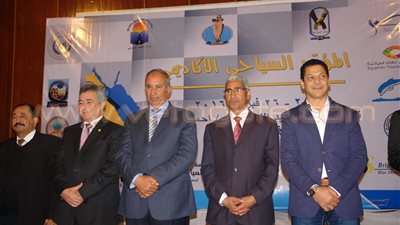 محافظ البحر الأحمر: وكلاء السياحة الأجانب يتحكمون في السوق المصرية