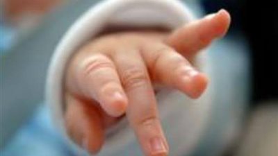 النيابة تستعلم عن حالة رضيع عثر عليه أمام مطبعة في إمبابة