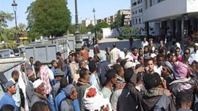 رئيس نقابة العاملين بالقطاع الخاص يطالب رجال الأعمال برد الجميل للعمال