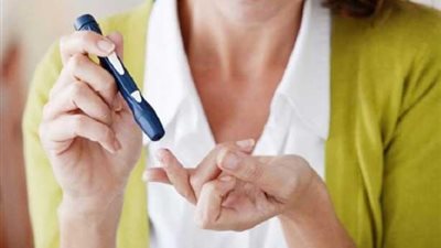 3 طرق تساعدك على ضبط مستوى السكر في الدم