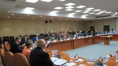 المالية: نستهدف رفع معدل النمو ٧٪.. واستمرار خفض عجز الموازنة والدين العام والبطالة