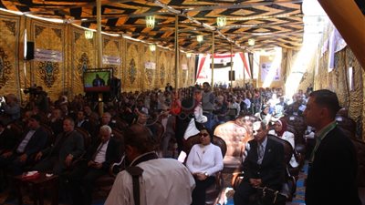 رئيس حزب التجمع يعلن موقفه من رفض بيع شركات القطاع العام (صور)