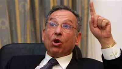 ممدوح حمزة: أمريكا سلمت السلطة لـ«الإخوان» عبر «عنان»