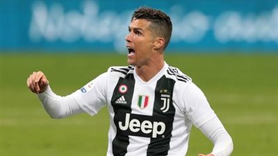 رونالدو: أنا رقم 1 في تاريخ كرة القدم.. وميسي ليس صديقي