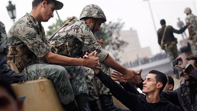 «الإخوان تكفُر بنعمة الجيش».. بيان «المحظورة»: عبدالناصر «عسكر» مصر والسيسي «تآمر» على مرسي.. القادة استغلوا أزمات الكهرباء والوقود لتنفيذ «انقلابهم».