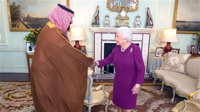 «غداء ملكي» لولي عهد السعودية بمشاركة ملكة بريطانيا