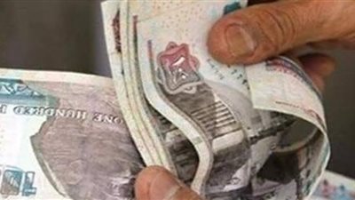 كيف يحصل الموظف على المقابل النقدي لرصيد الإجازات الاعتيادية؟