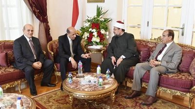 تفاصيل زيارة وزير الأوقاف لرئيس مجلس الدولة الجديد (صور)