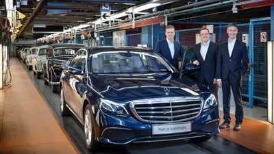 «مرسيدس» تبدأ إنتاج «E-Class» الجديدة