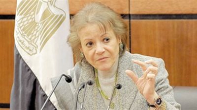 فايزة أبو النجا تصل «طوكيو» لتحضير زيارة «السيسي»