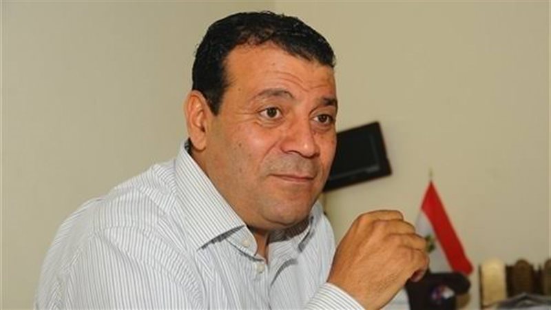  الكاتب الصحفي عصام