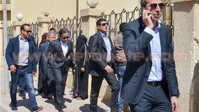 وصول أحمد عز وعمرو عسل إلى المحكمة في «تراخيص الحديد»