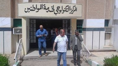 لجنة التخطيط والإصلاح الإداري تصل الوادي الجديد (صور)