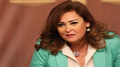 نهال عنبر تتعرض للسرقة في مسلسل «فوق السحاب»