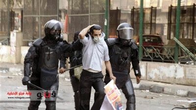 ضبط 3 من عناصر 