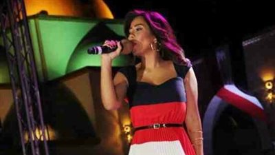 بالصور.. فنانات واجهن تهمة إهانة العلم.. الفلبين تمنع «مادونا» من الغناء على أراضيها.. نشطاء يطالبون بمحاكمة راقصة إسبانية لإهانتها علم المغرب.. «طرحة» فيفي عبده تثير السخرية.. ودي