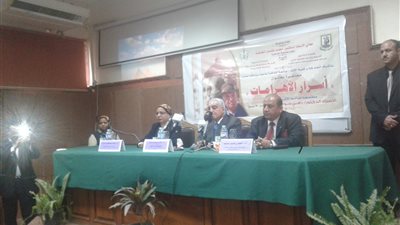 زاهي حواس: يوجد 124 هرما في مصر