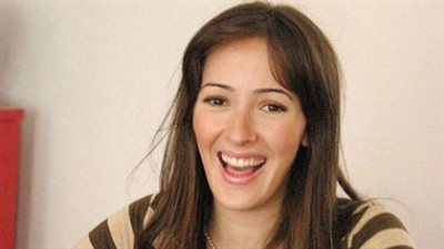 سناء يوسف تبدأ تصوير «نقطة ضعف»