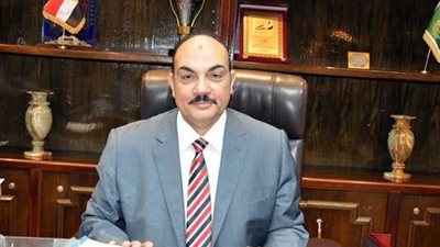 محافظ القليوبية يعقد لقاء شهريا مع أهالي شبرا لحل مشكلة القمامة