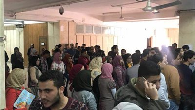 استياء طلاب «تجارة الزقازيق» بسبب نتيجة الامتحانات (فيديو وصور)