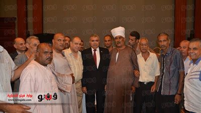 بالصور.. محافظ الإسكندرية يجتمع بـ«شعبة المخابز» لمناقشة مشاكل منظومة الخبز الجديدة