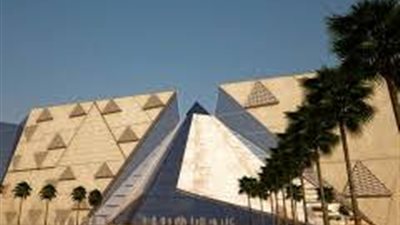 الآثار: نقل ٤٨٤٠١ قطعة أثرية إلى المتحف المصري الكبير